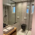 Augusta Palace - T3 **** 74m² - 150m Croisette Apartament *